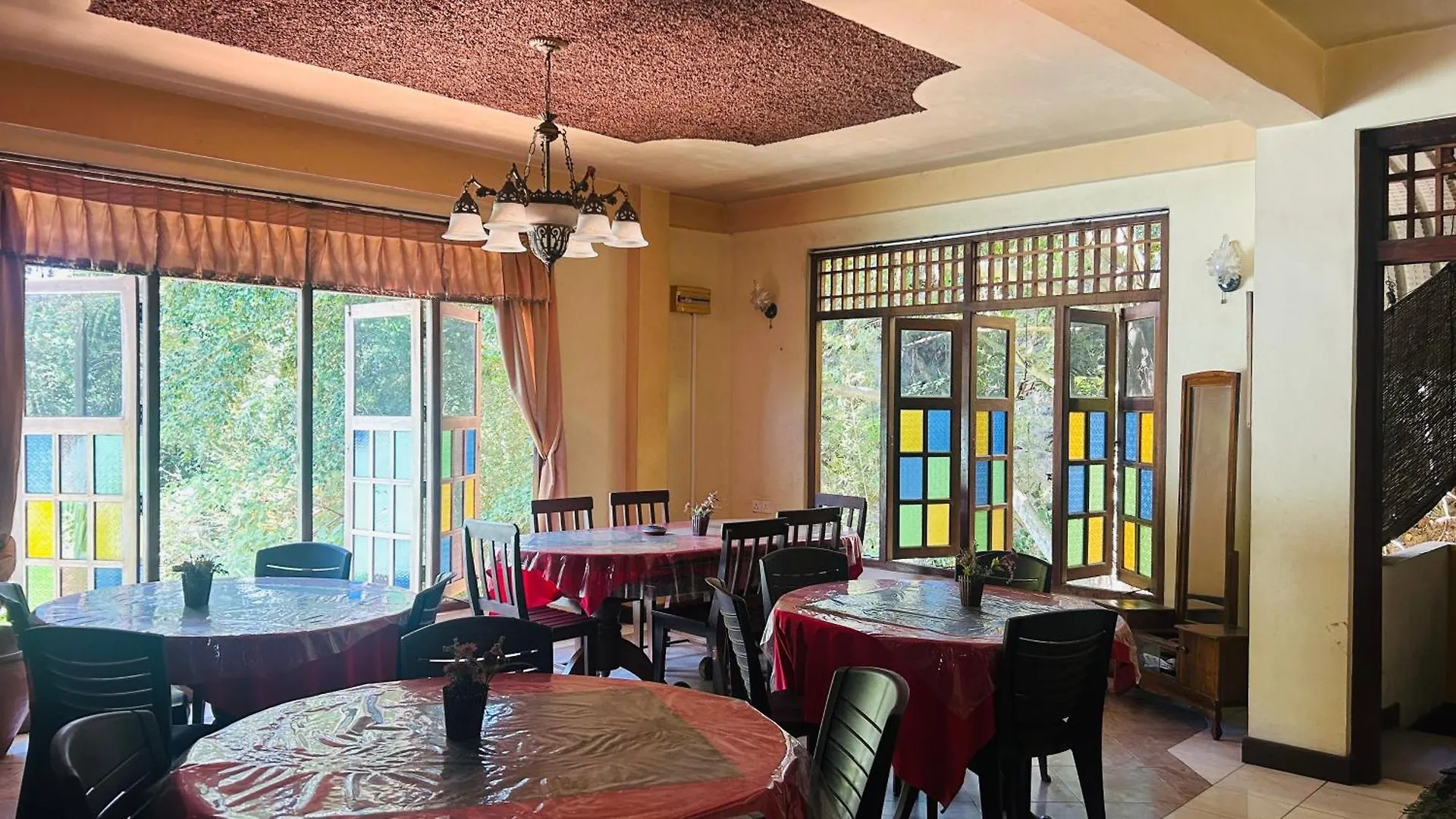 Anniwatta Residence Kandy Hotel